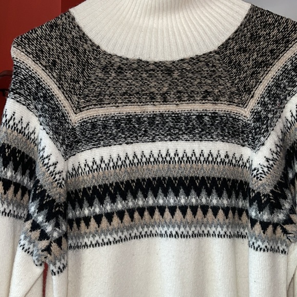 AE Sweater Dress - Picture 2 of 6